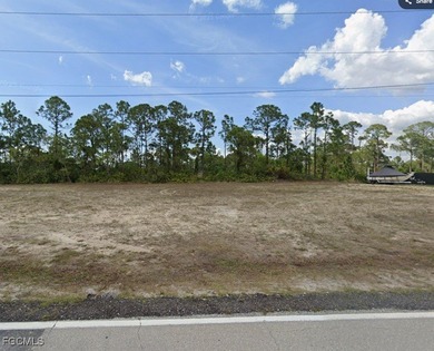 Discover an exceptional freshwater residential lot offering the - photo 3