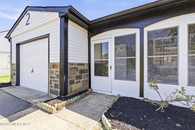 Welcome to the good life in sought-after Leisure Knoll! This - photo 5