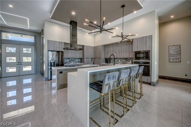 This stunning contemporary waterfront residence in Cape Coral - photo 5