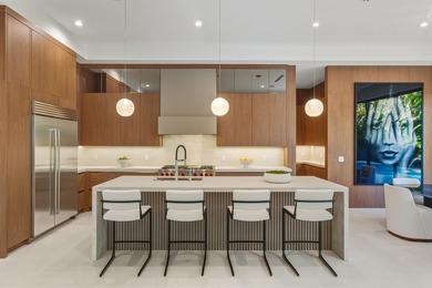 Located just two blocks from Boca's coveted South Beach, this - photo 12