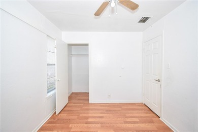 Large Lot + Prime Location + Investment Potential! Centrally - photo 20