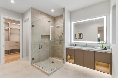 Located just two blocks from Boca's coveted South Beach, this - photo 20