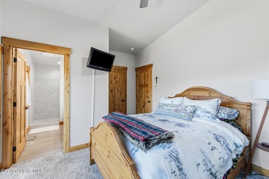 A rare opportunity to own one side of a duplex-style condo - photo 21