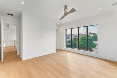 Located just two blocks from Boca's coveted South Beach, this - photo 22