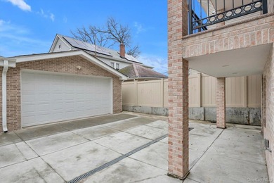 Motivated seller! Located on a quiet residential block in the - photo 30