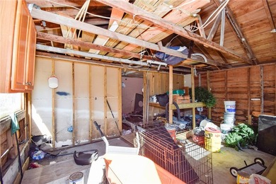 Large Lot + Prime Location + Investment Potential! Centrally - photo 32