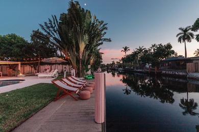 Beautifully updated 4BR/2.5BA waterfront home with 78 ft of - photo 3