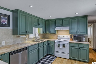 Fully furnished and recently remodeled, spending time at the - photo 8