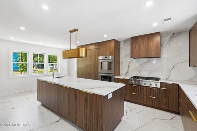 Welcome to this beautifully renovated and spacious resort style - photo 8