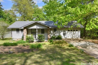 Nice and neat home with fenced back yard. Lots of privacy. This - Lake Home For Sale in Fairfield Bay, Arkansas