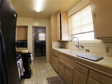 Rare Duplex Opportunity on a Cul-de-Sac A true rare find - a - photo 6