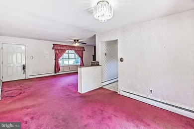 Welcome to this solidly built, one-owner ranch home located in - photo 9