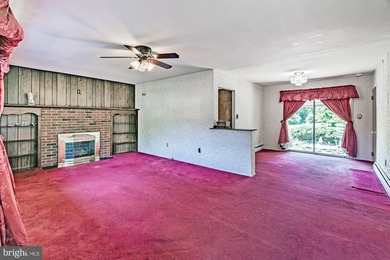 Welcome to this solidly built, one-owner ranch home located in - photo 10