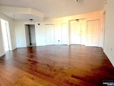 Welcome to THE PALISADES this move-in ready 1-bedroom - photo 6