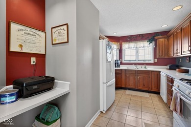 Beautiful fully brick, one-level home featuring 2 bedrooms, 2 - photo 11