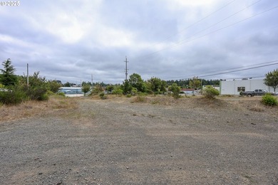 Prime 0.35-acre commercial parcel in Coos Bay. Approx. 125' x - photo 7