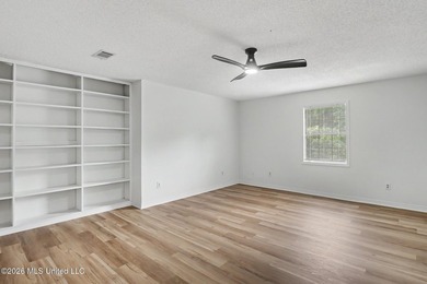 Recently renovated and move-in ready, this spacious 4-bedroom, 2 - photo 20