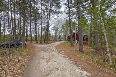 Cozy 2 BR, 2 Bath log sided home with knotty pine interior on a - photo 20