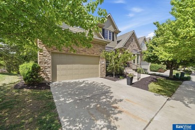 Experience luxury waterfront living in this stunning home - photo 2