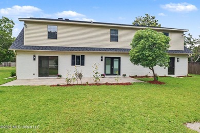 Recently renovated and move-in ready, this spacious 4-bedroom, 2 - photo 27