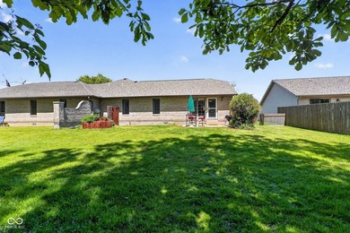 Beautiful fully brick, one-level home featuring 2 bedrooms, 2 - photo 27