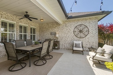 *Seller will contribute $10,000 to buyer's closing costs or - photo 31