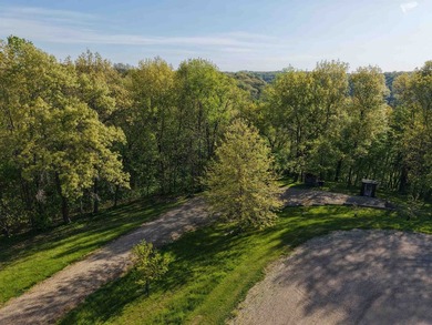 Amazing location for your new home or weekend getaway. 2 parcels - photo 3