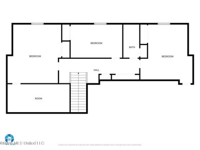 Recently renovated and move-in ready, this spacious 4-bedroom, 2 - photo 34