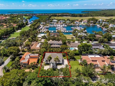 Premier location in the exclusive, guard-gated waterfront Kings - photo 1
