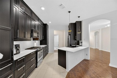 JUST REDUCED $25,000!!! NEW KITCHEN !!! NEW BATHROOMS !!! NEW - photo 5