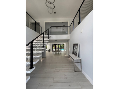 Premier location in the exclusive, guard-gated waterfront Kings - photo 9