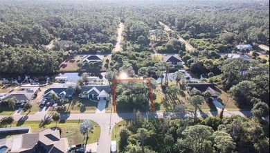 Welcome to 468 Cory Street in Port Charlotte, an exceptional - photo 2