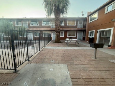 Is a gem on the city! No better location close to downtown. Two