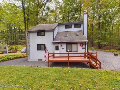 Lake Home For Sale in Pocono Lake, Pennsylvania