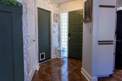 Beautifully maintained 3-bedroom, 2-bath single-family home in - photo 3