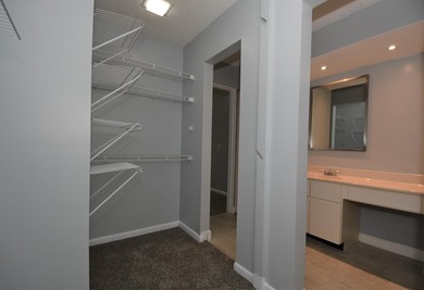 Reduced* Lakefront Penthouse w/ Vaulted Ceilings & Laminate - photo 21