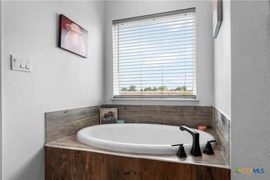 THIS IS THE ONE! This stunning 4-bedroom, 3-bath open-concept - photo 21