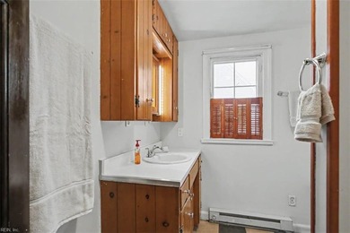 This classic Hilton charmer is move-in ready and full of - photo 25