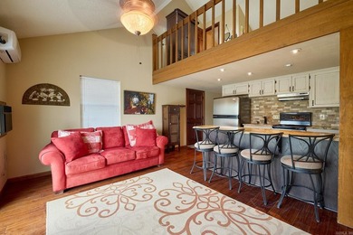 INVESTMENT PROPERTY? 3 RENTABLE UNITS! on Lake Hamilton! Welcome - photo 27