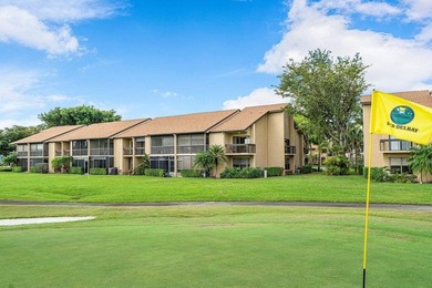 Reduced* Lakefront Penthouse w/ Vaulted Ceilings & Laminate - photo 28