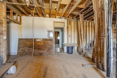 Opportunity meets vision at 111 Oriental Avenue, a property - photo 30