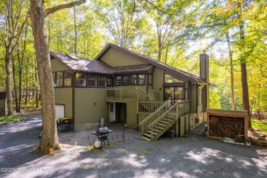 Lake Home For Sale in East Stroudsburg, Pennsylvania