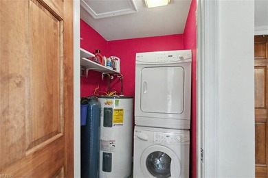This classic Hilton charmer is move-in ready and full of - photo 31