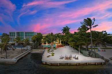 Architectural Polynesian-Inspired Waterfront Retreat in Key - photo 2