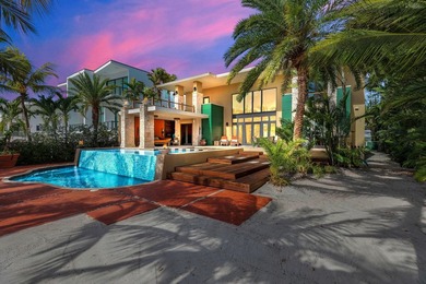 Architectural Polynesian-Inspired Waterfront Retreat in Key - photo 5