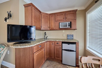 INVESTMENT PROPERTY? 3 RENTABLE UNITS! on Lake Hamilton! Welcome - photo 38