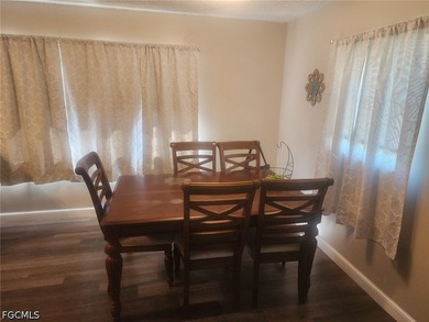 This 4 Bedroom, Bonus room, 2 bath home offers both comfort and - photo 7