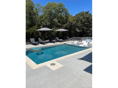 Welcome to Fire Water Escape, a contemporary 8-bedroom - photo 8