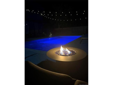 Welcome to Fire Water Escape, a contemporary 8-bedroom - photo 9