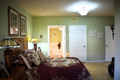 Great 3 Bedroom Corner Unit with 2 Car Garage at The Belmont! - photo 11